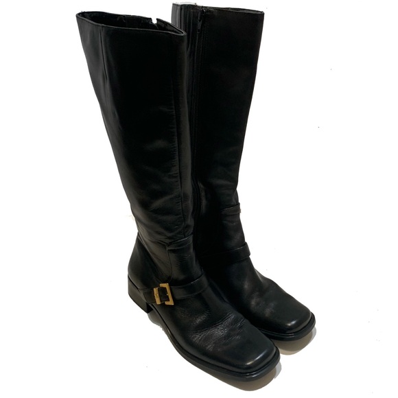 Etienne Aigner Black Leather Boots with Gold Buckle - Picture 2 of 9